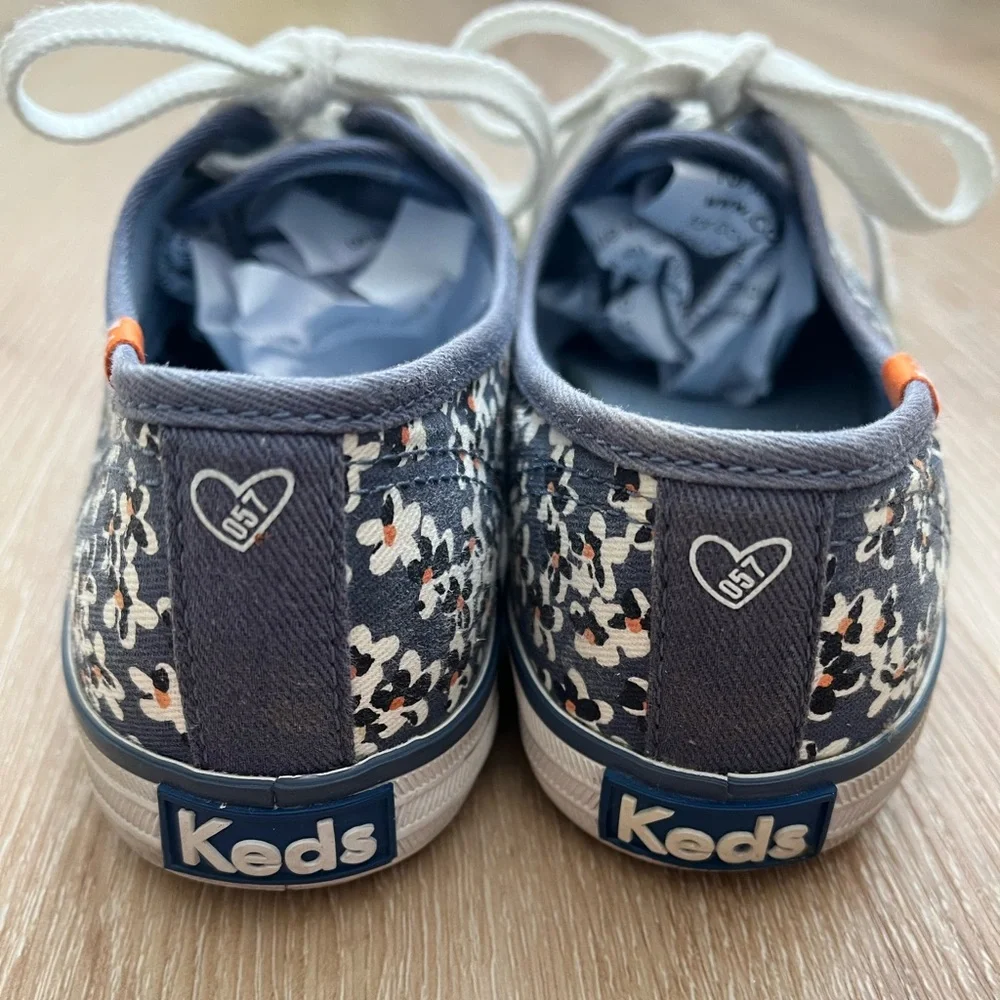 Keds x Taylor Swift Blue Flowers Womens Canvas Sneakers - Picture 5 of 9